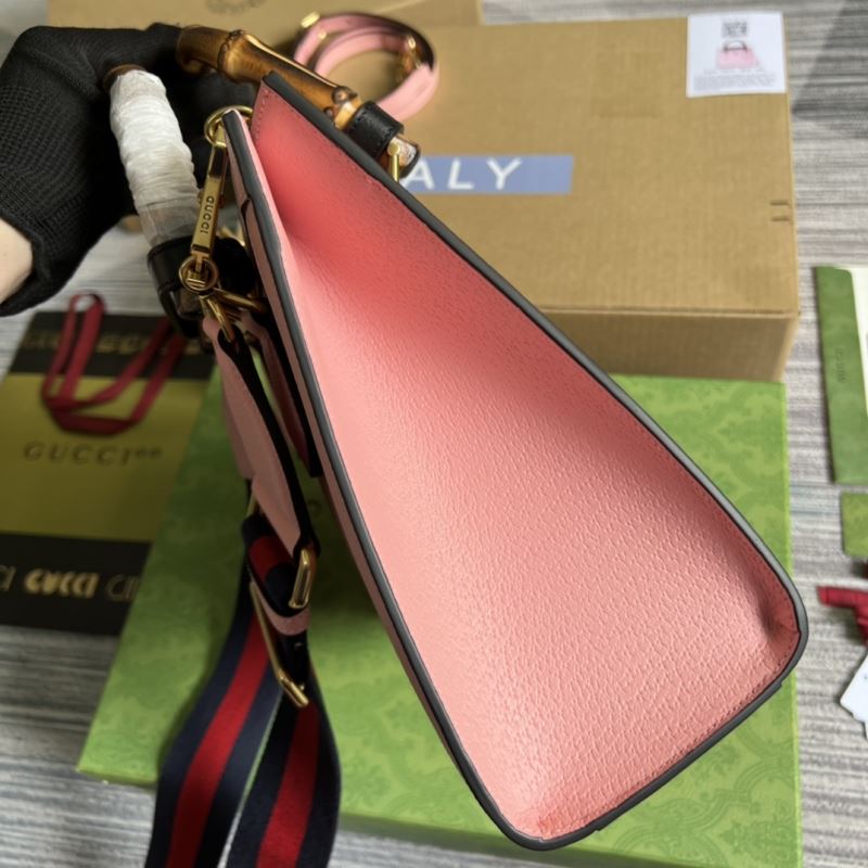 Gvc*1 tote bags